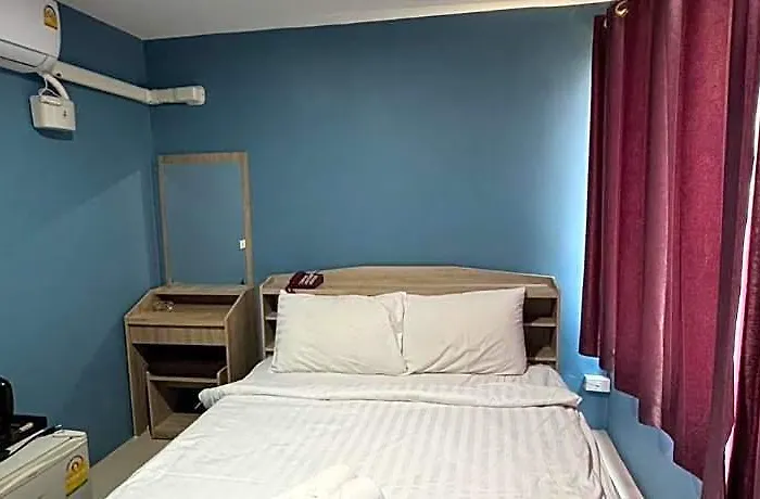 Hotel Orchid Inn@skv3